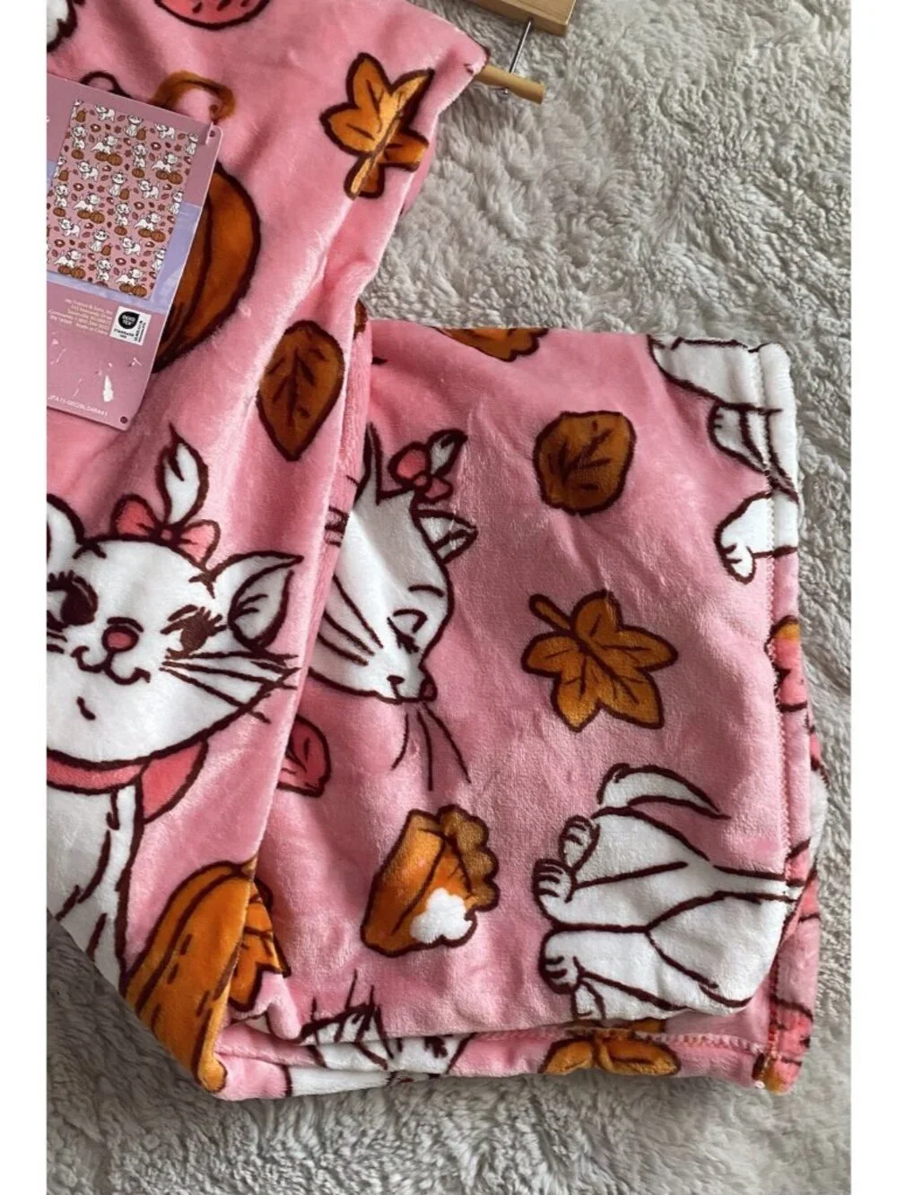 Disney Aristocats Marie Autumn Fall Pumpkins Soft Throw Blanket 50